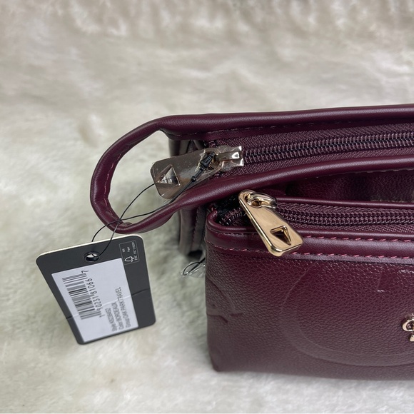 Guess Wallet Set Stylish Women’s Companion For Date Nights, Weekend Getaways - Picture 4 of 13